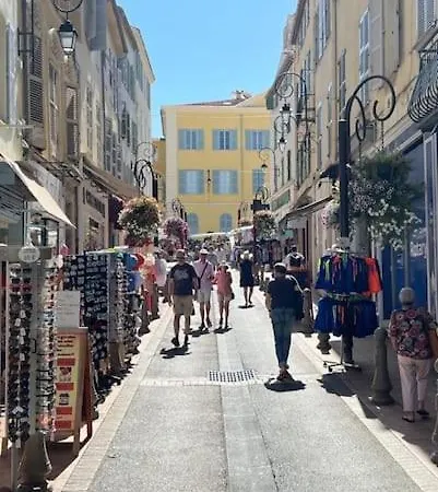 Tres Bel Sur La Avec Grande Terrace Face A La Mer! La Goelette * فالوريس